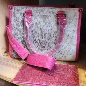 Trinity Ranch concealed carry tote/crossbody